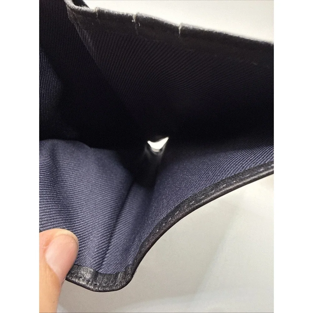 Vintage Leather Tommy Hilfiger Trifold Wallet Black